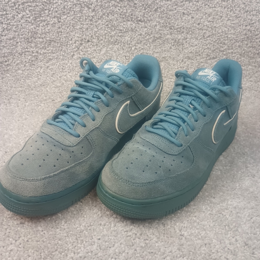 Nike Air Force 1 Low Light '07 Lv 8 Men's 8.5 Noise Aqua Blue Suede